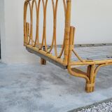 Lit corbeille en rotin vintage 1950