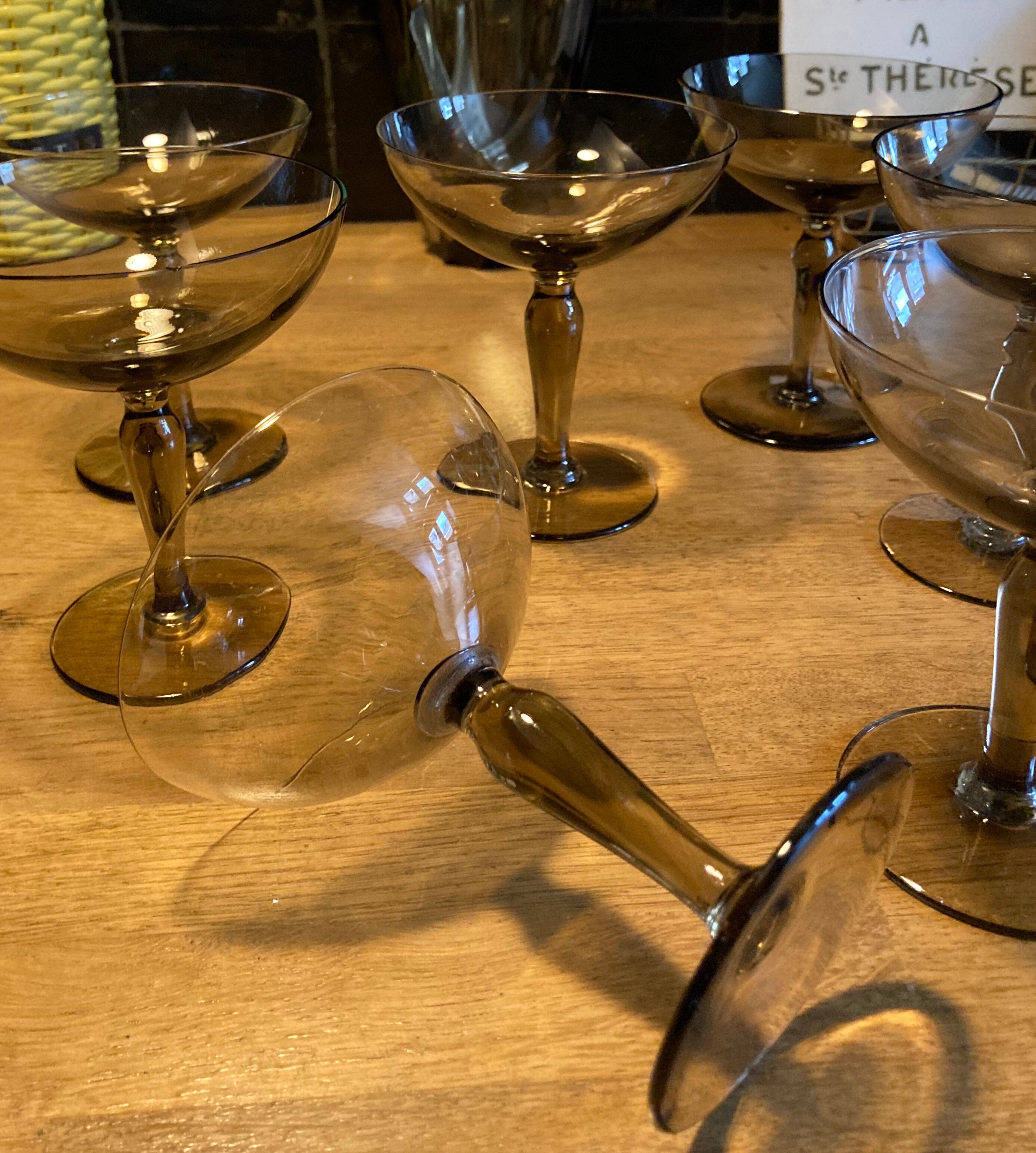 Lot of 7 champagne glasses smoked glass