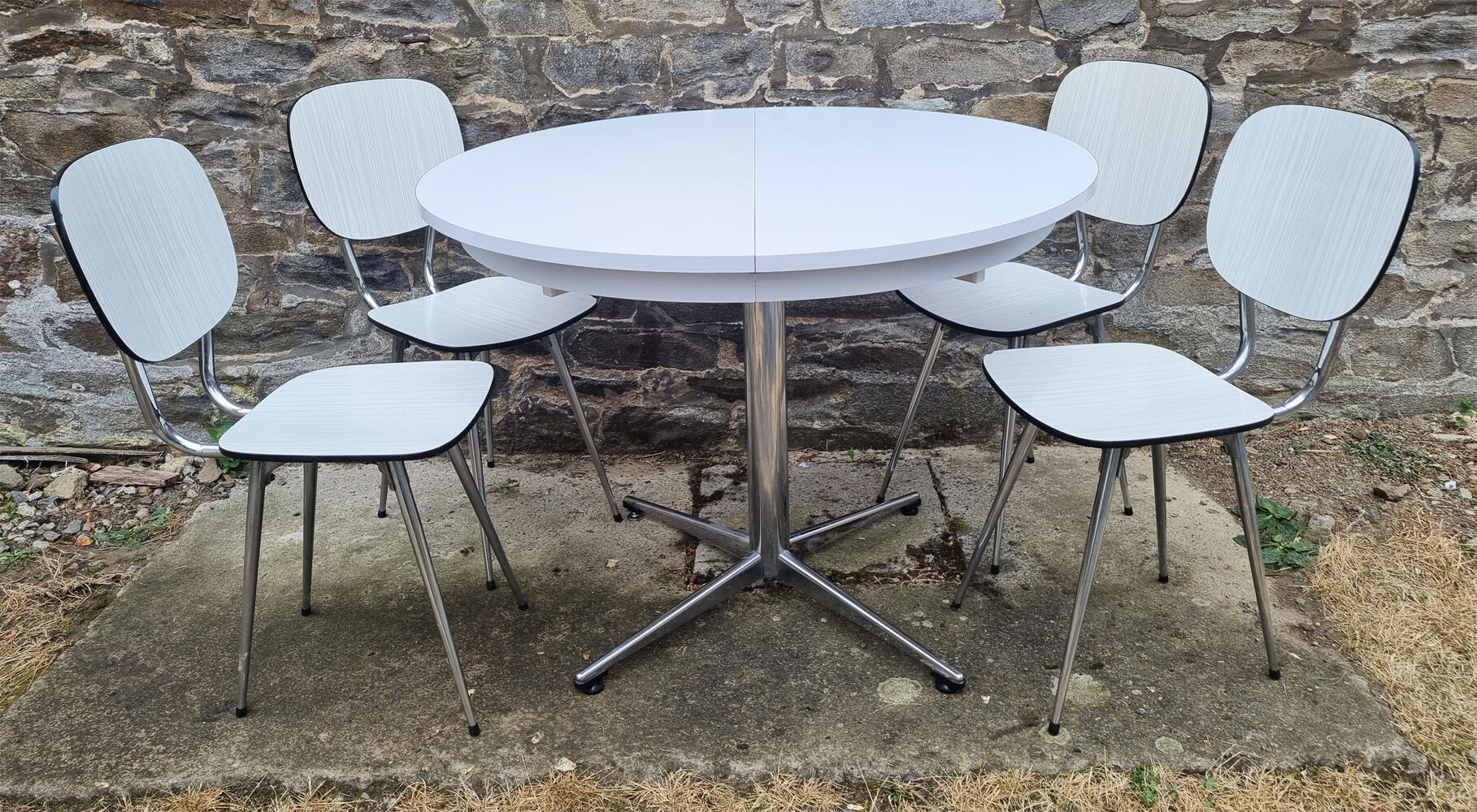 Round table and white formica chairs, vintage, 70s