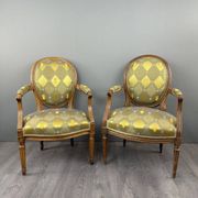 Paire de fauteuils louis xvi en bois sculpté, fin xixe siècle