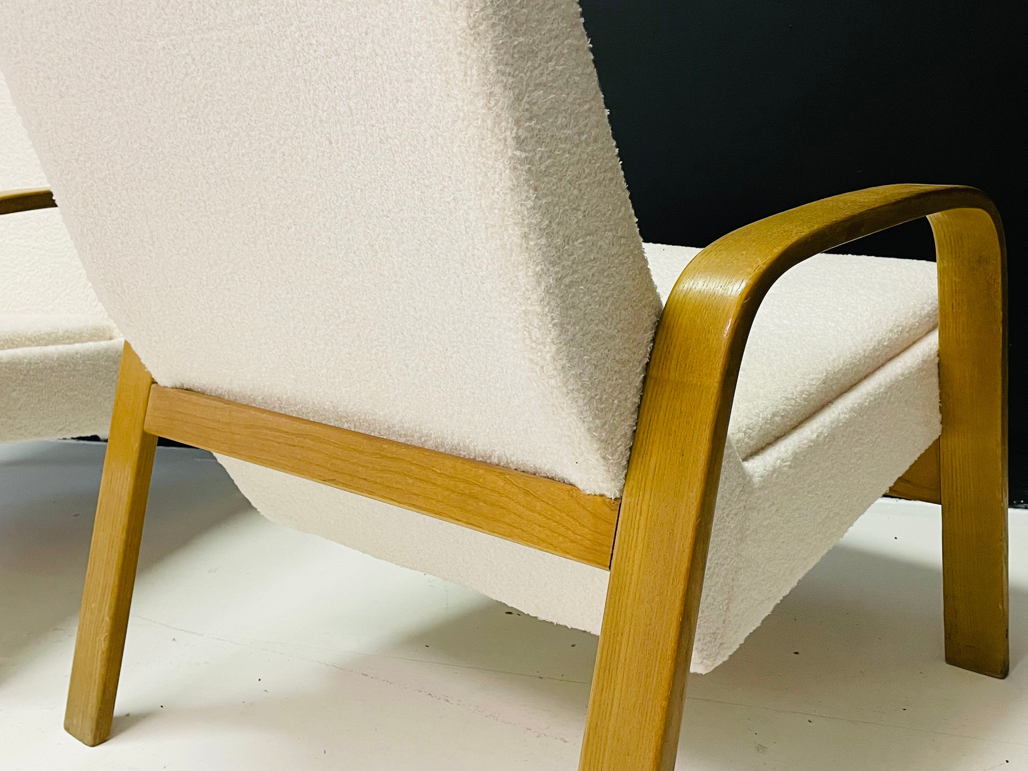 Paire de fauteuils steiner
