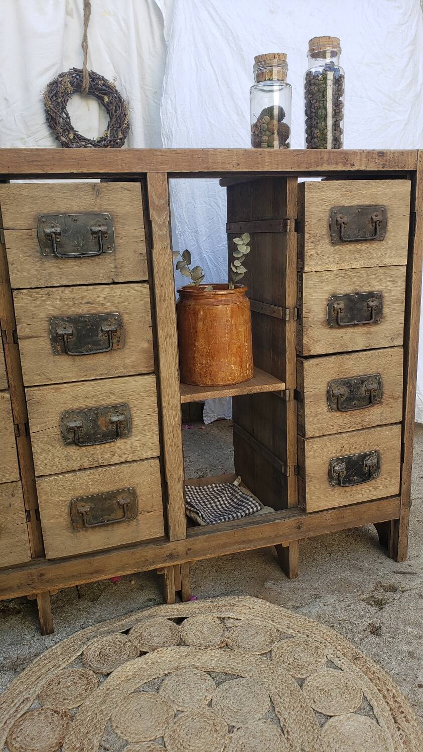 Trade furniture