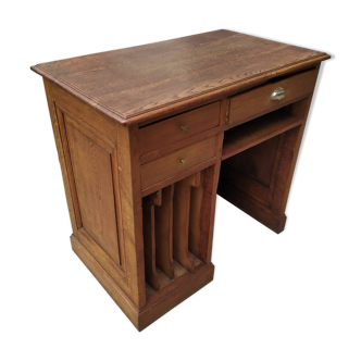 Oak counter