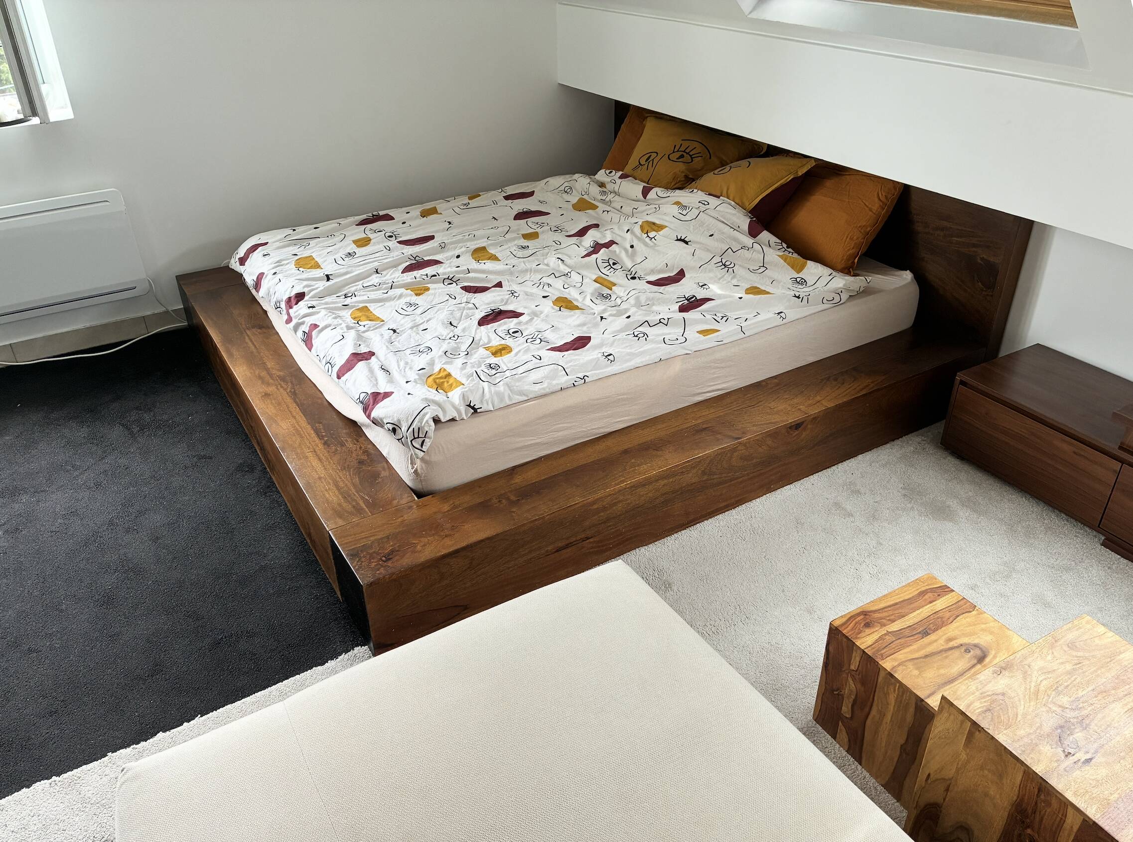 Solid wood bed