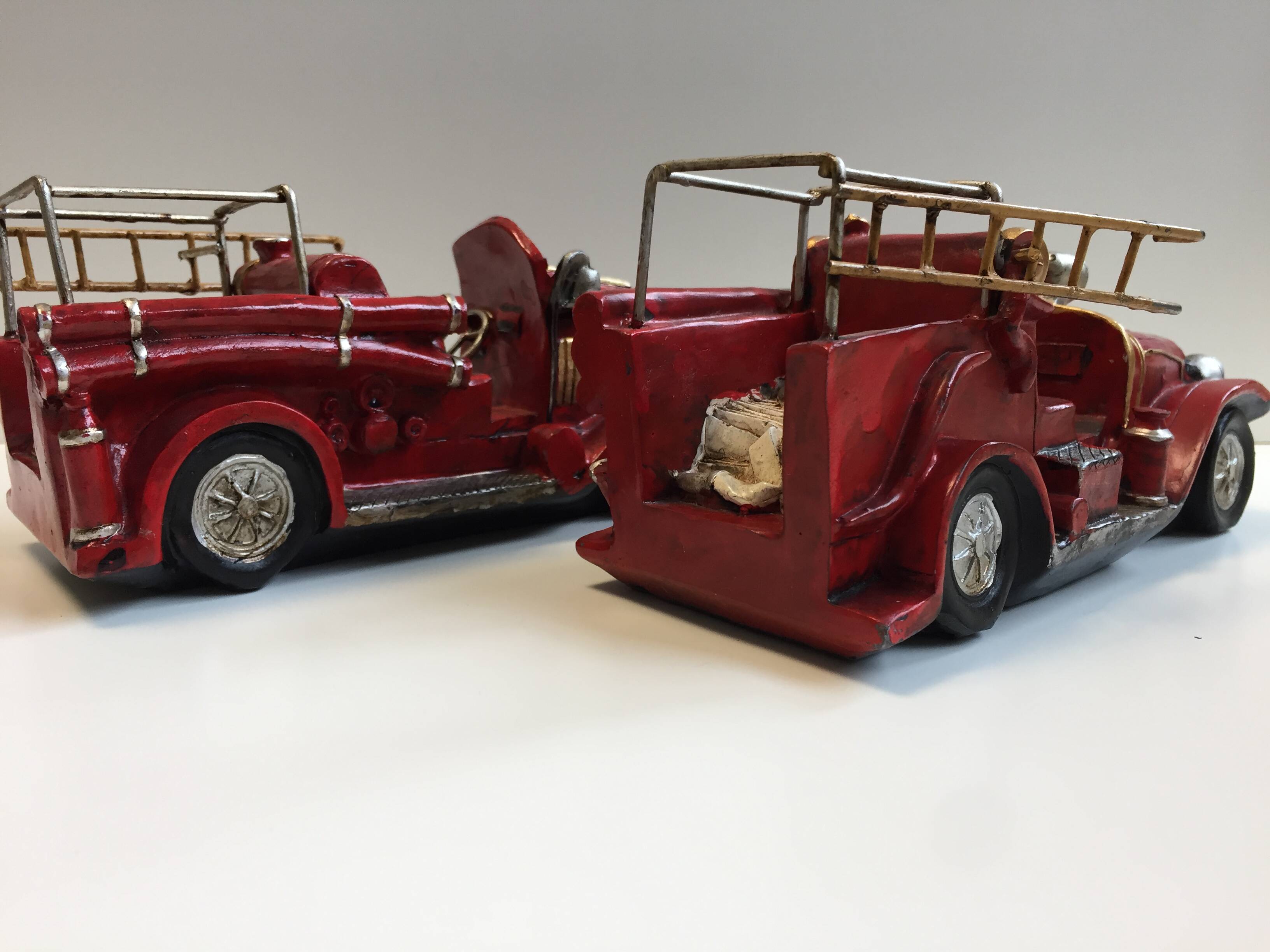 Collector toys duo of old miniature fire trucks 1930