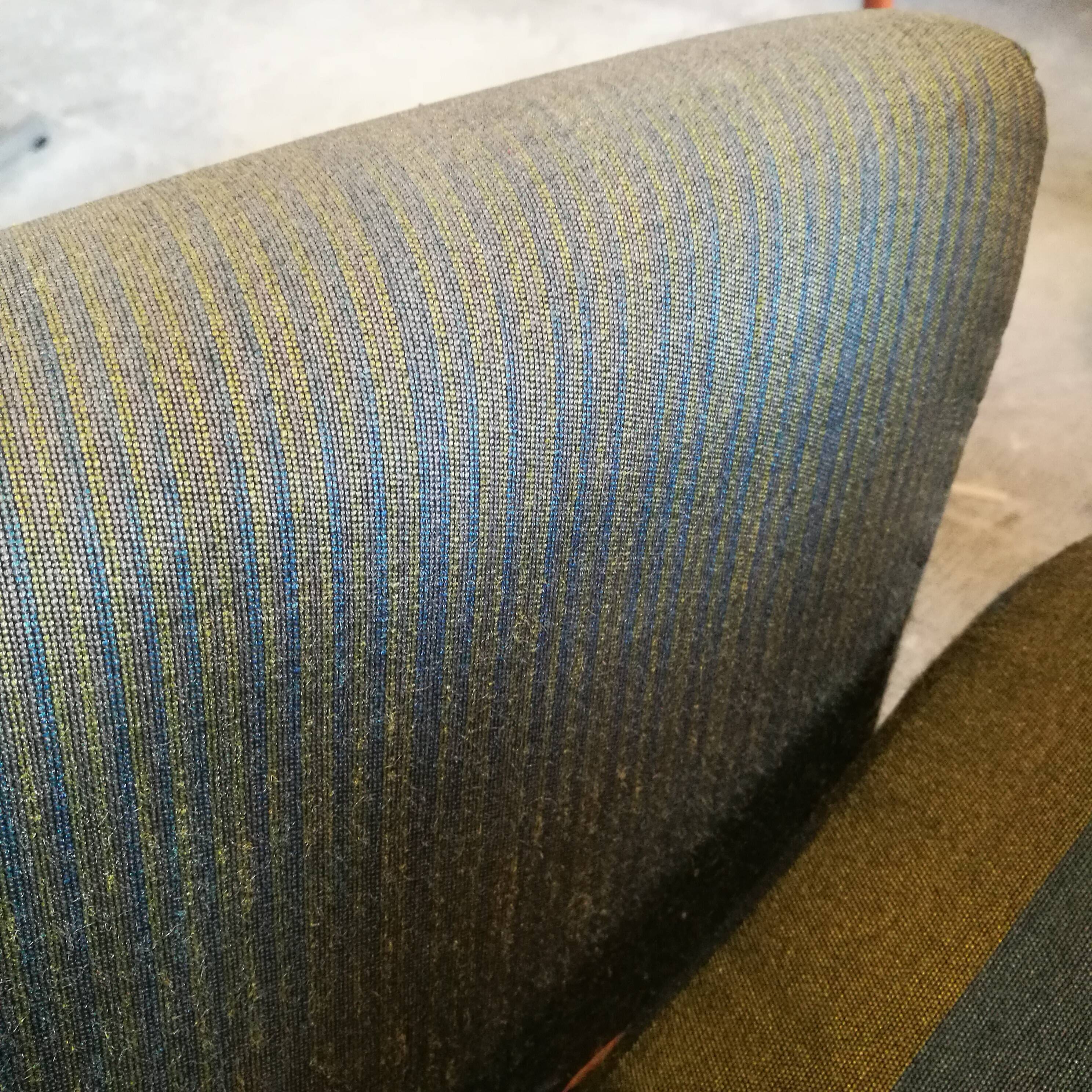 Canapé vintage, sofa Guy Besnard
