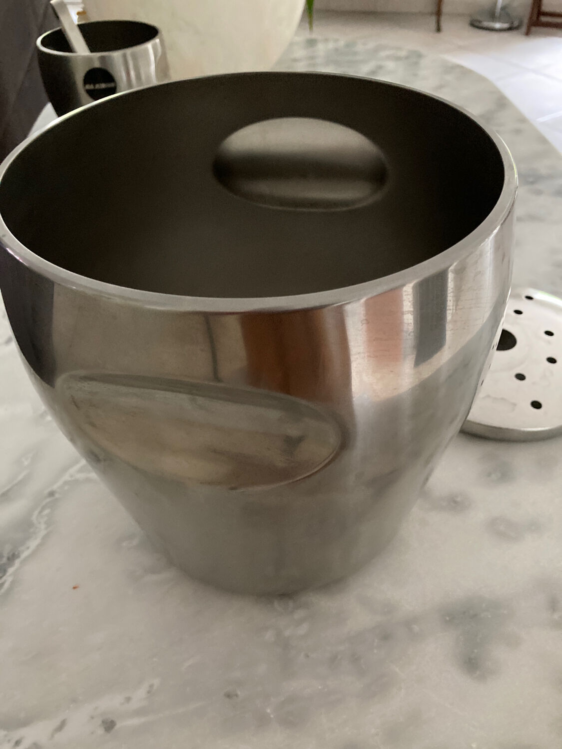 Champagne bucket