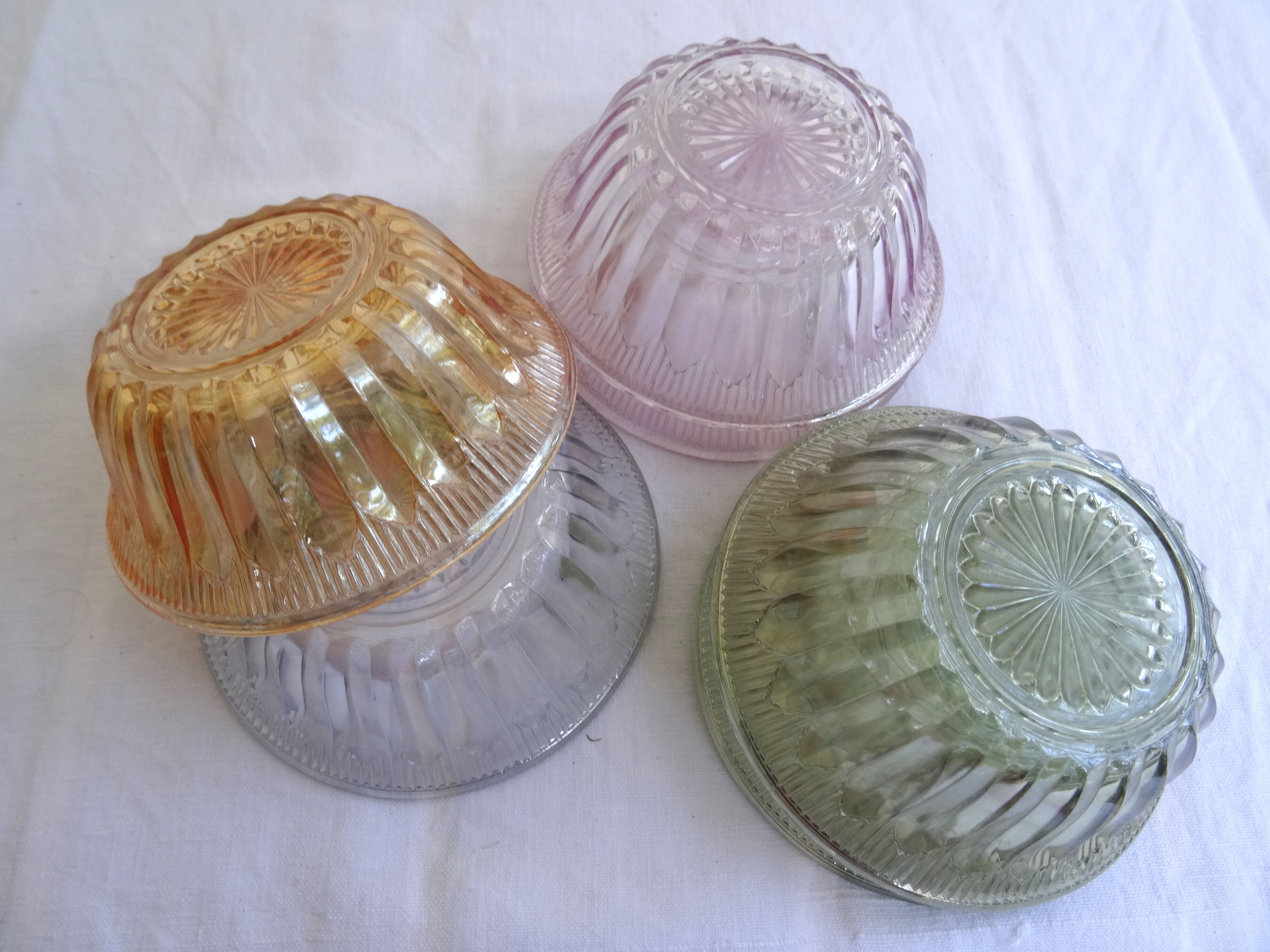 Lot of 6 glass ramekins