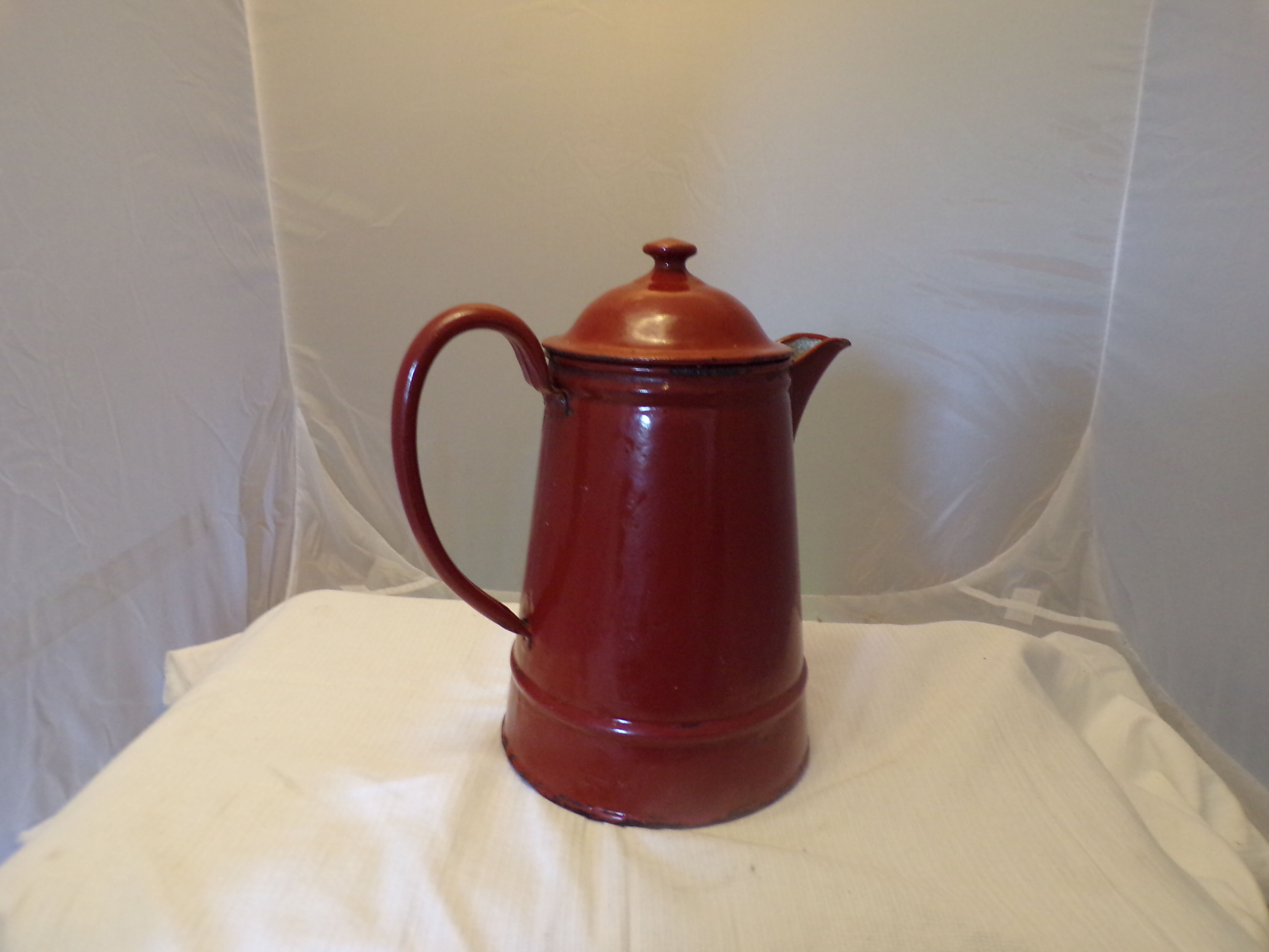 Enamelled coffee maker