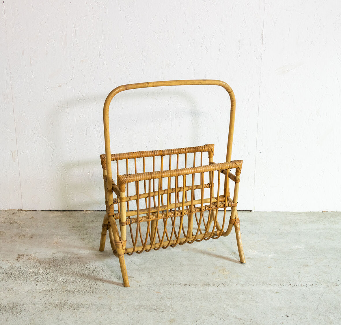 Ratin magazine holders