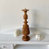 Bougeoir en bois sculpté