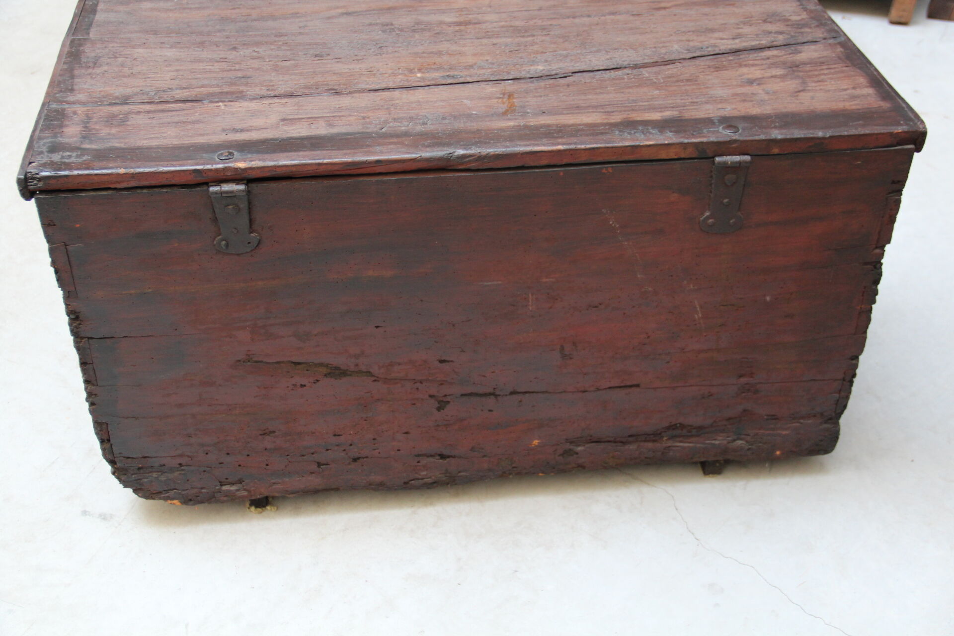 Old box made of raw wood