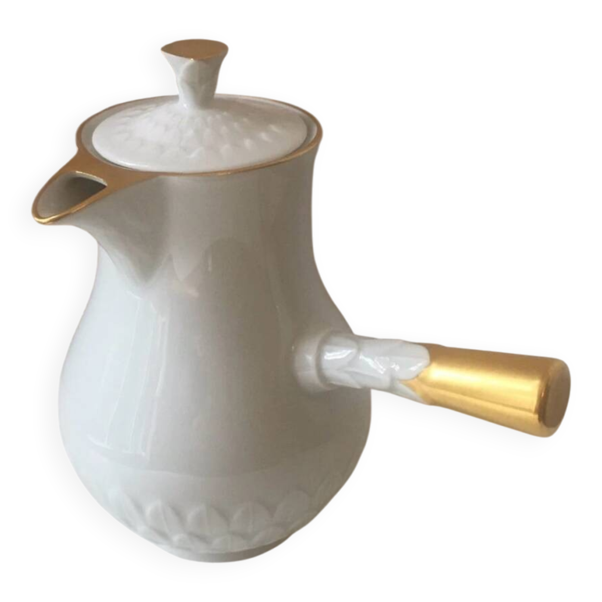 Beautiful Limoges coffee pot and teapot, UNIC Paris.