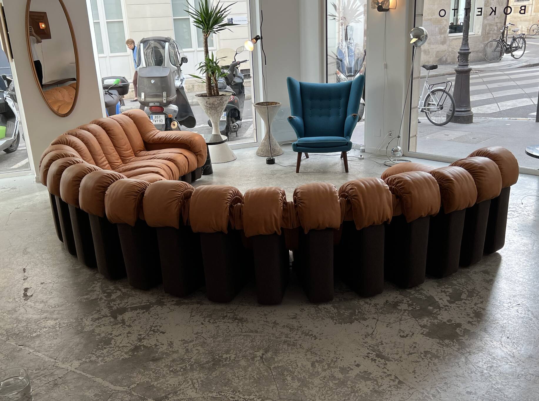 Sofa DS-600 de, Ueli Berger, Eleonore Peduzzi-Riva, Heinz Ulrich, Klaus Vogt for De Sede 1972