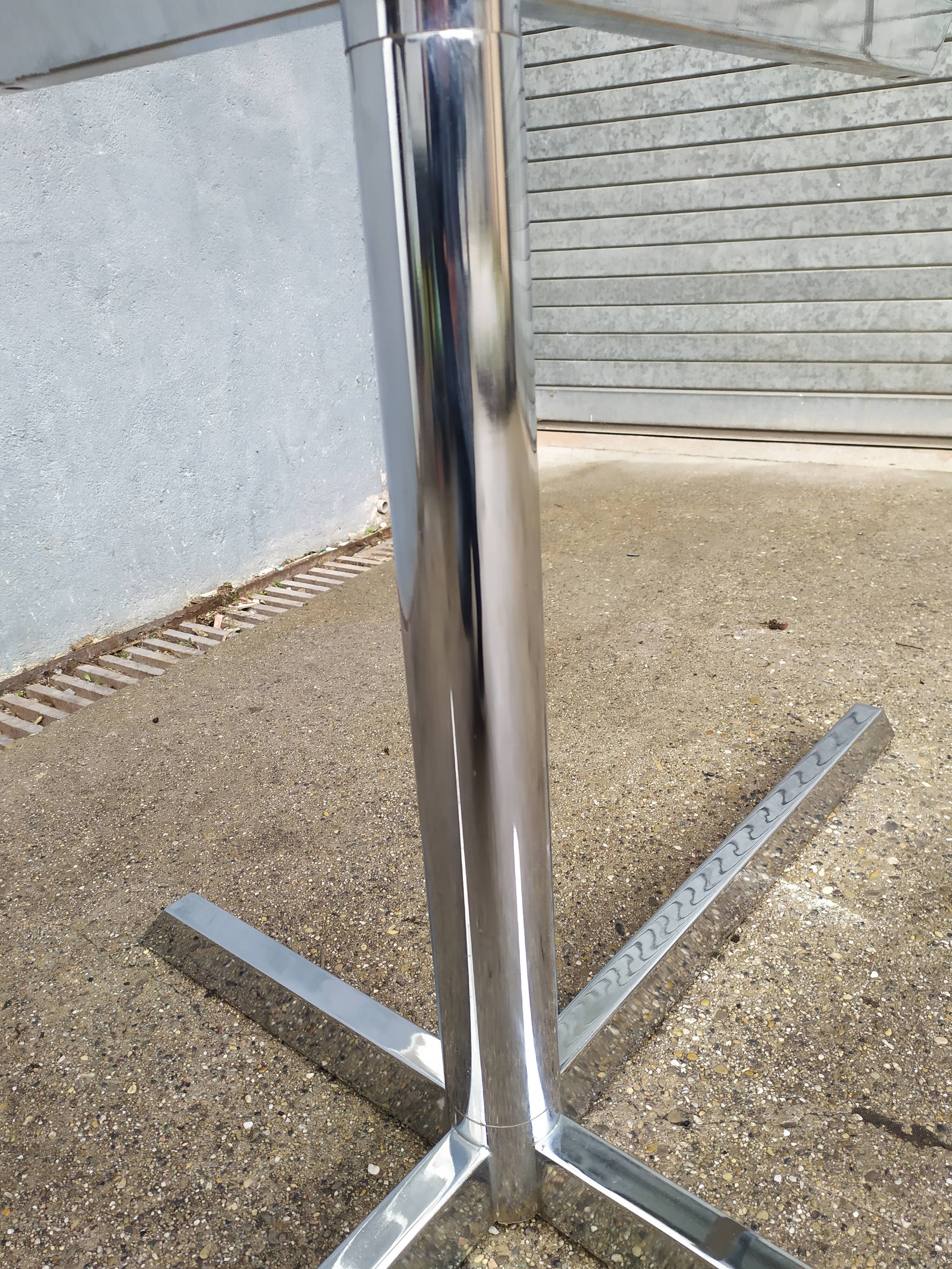 Design chrome oval table