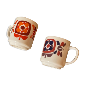 Set of two mugs