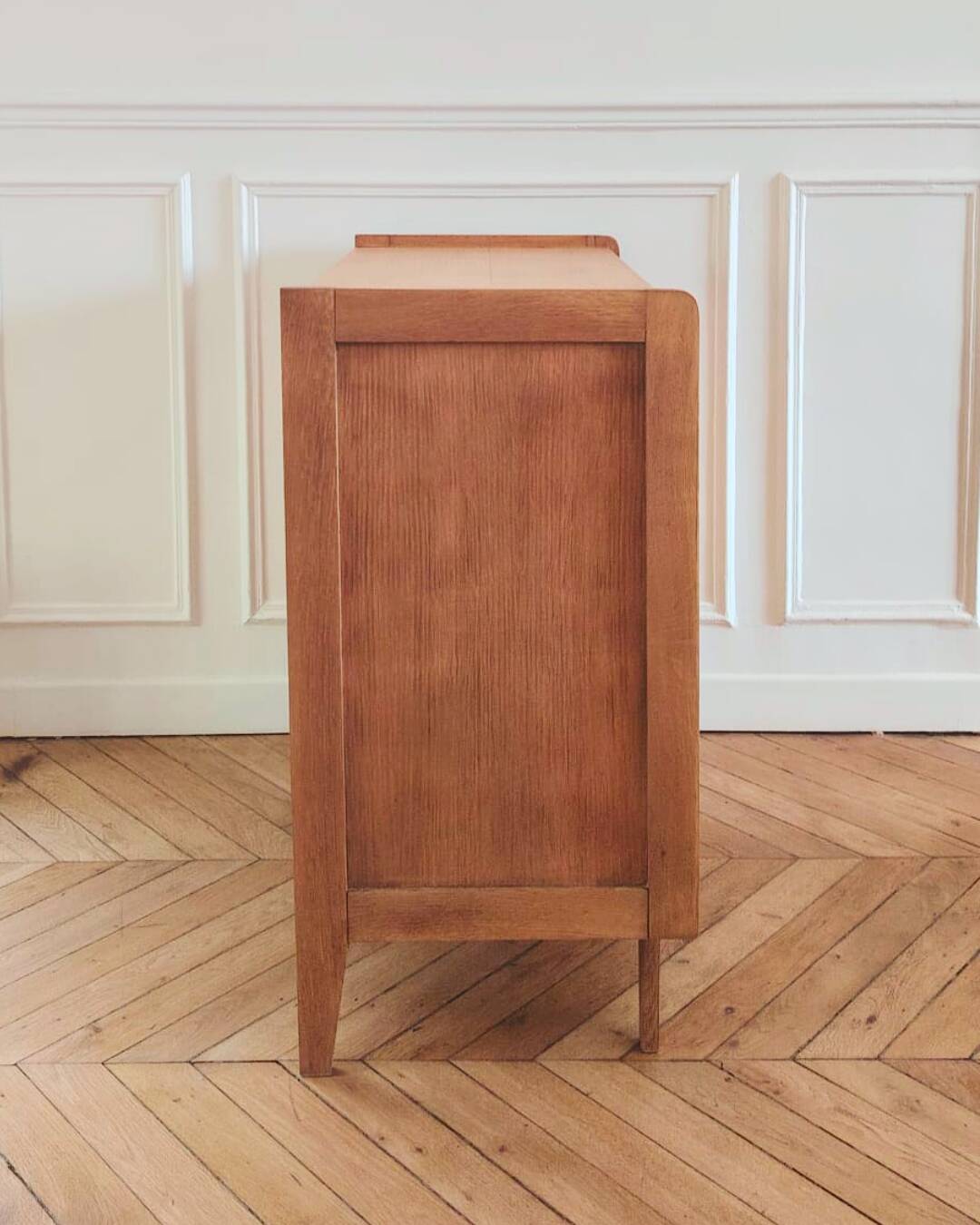 Commode vintage rénovée de style scandinave en chêne massif, années 50-60
