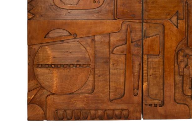 Victory of Segonzac. Triptych panel in carved wood. Contemporary.