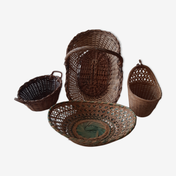 4 vintage wicker baskets