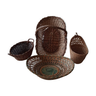 4 vintage wicker baskets
