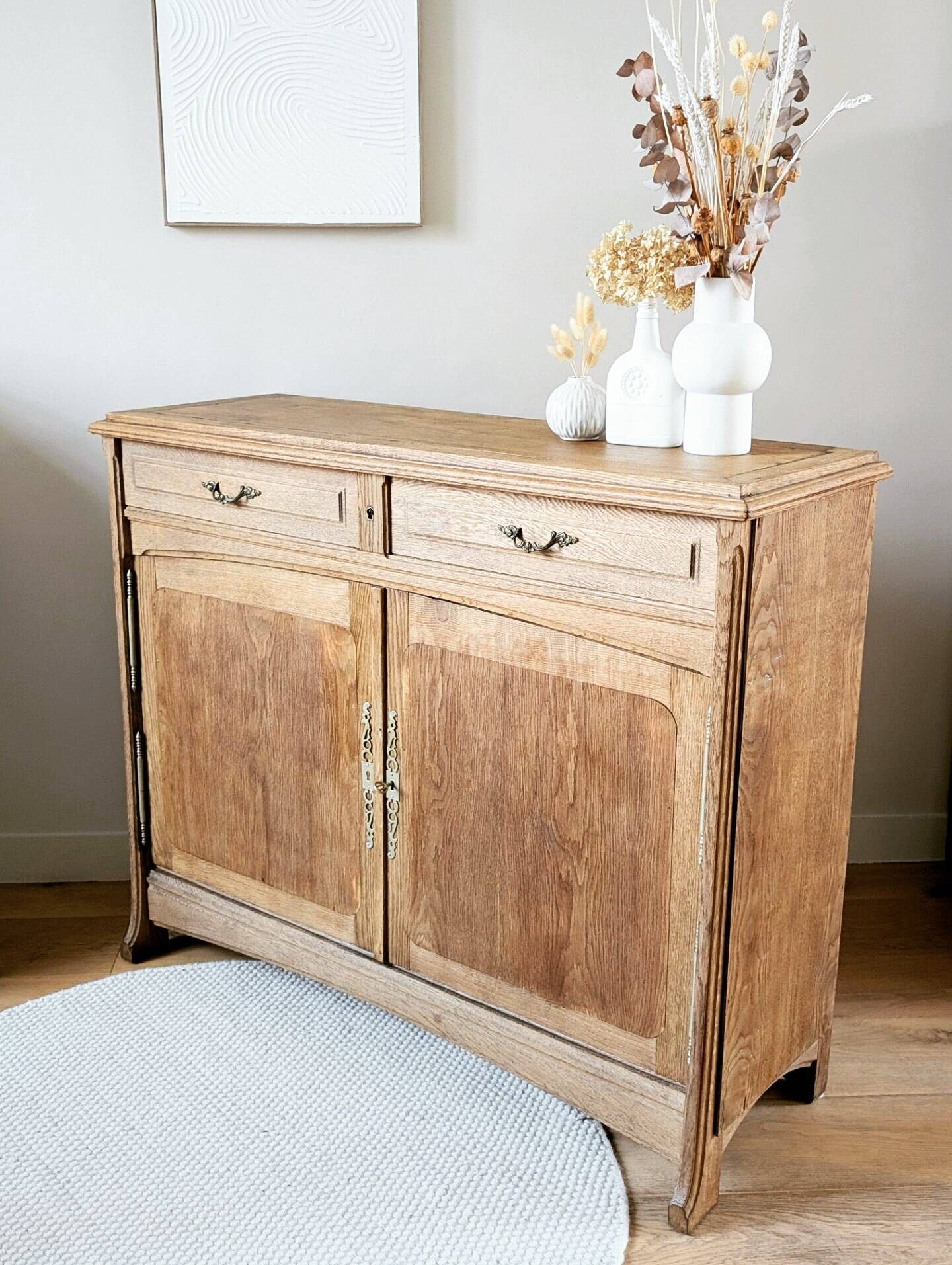 Renovated antique Parisian buffet in oak in Art Nouveau style.