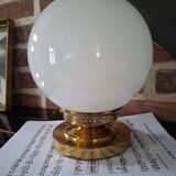Globe opaline