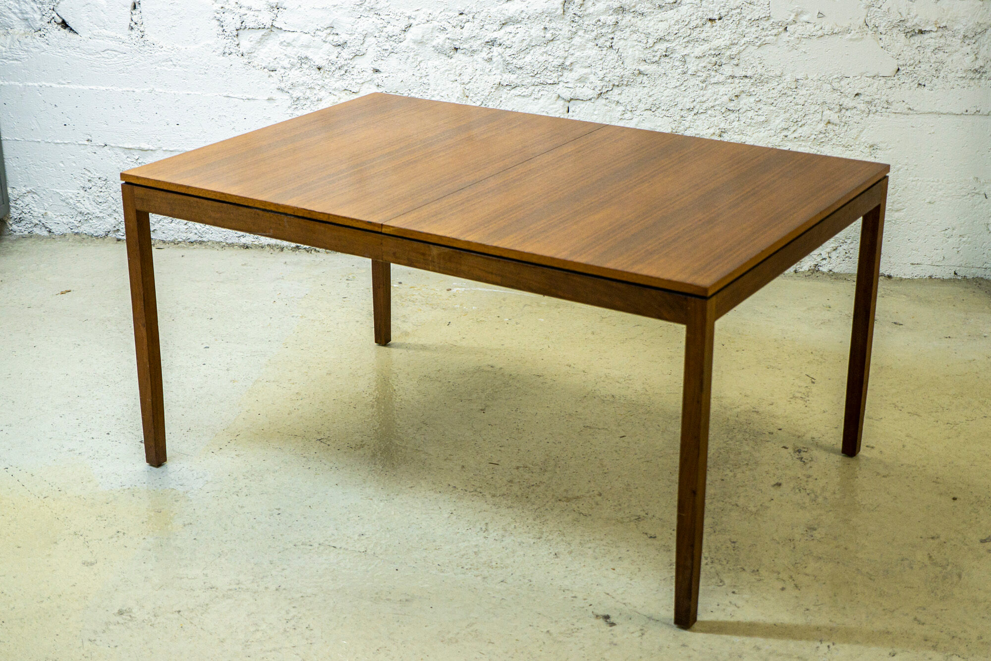 Low extension table in teck Knoll vintage