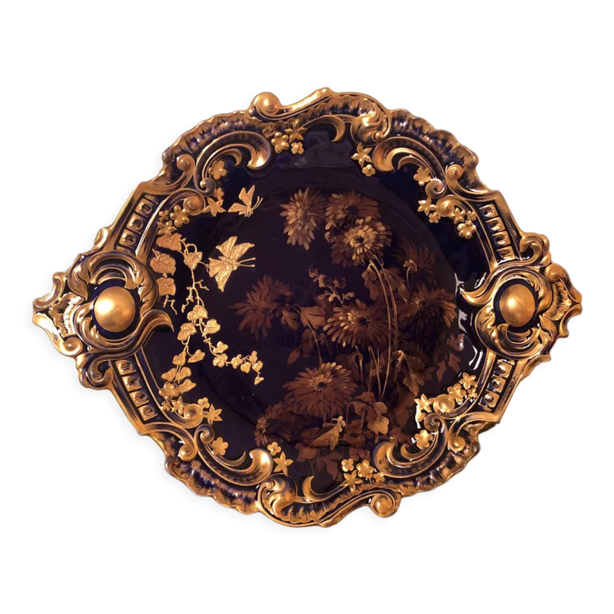 Decorative plate in Limoges porcelain