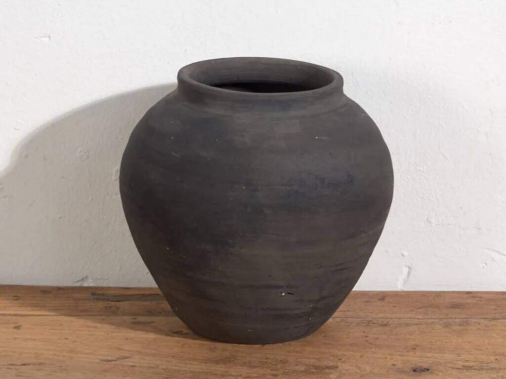 Ancient oriental vase (c.1900) #5