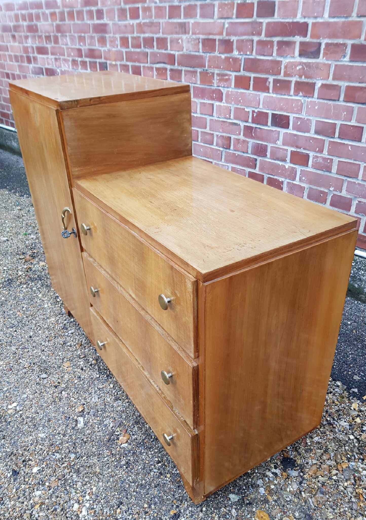 Asymmetrical chest of drawers