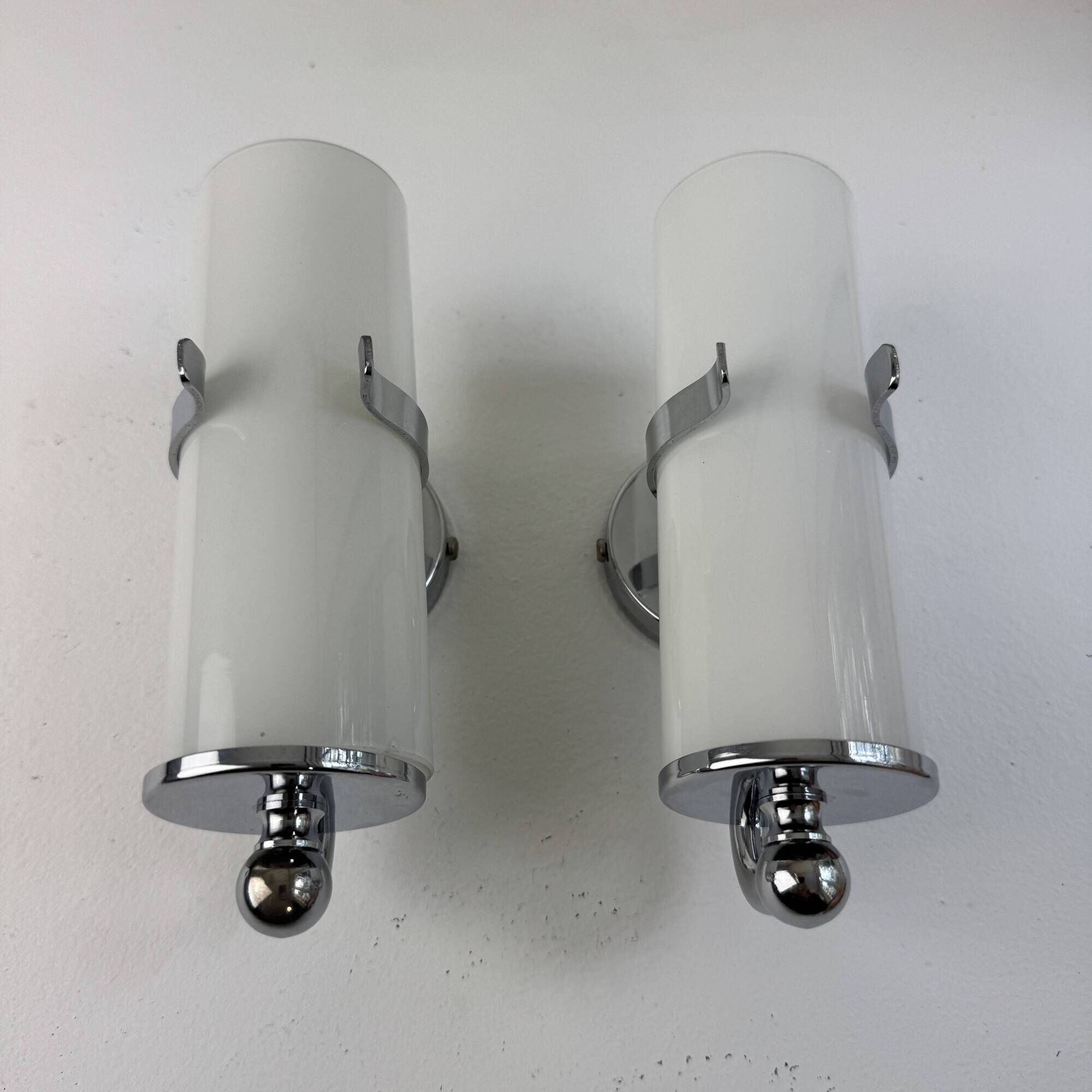 Pair of vintage opaline wall lights "delmas"