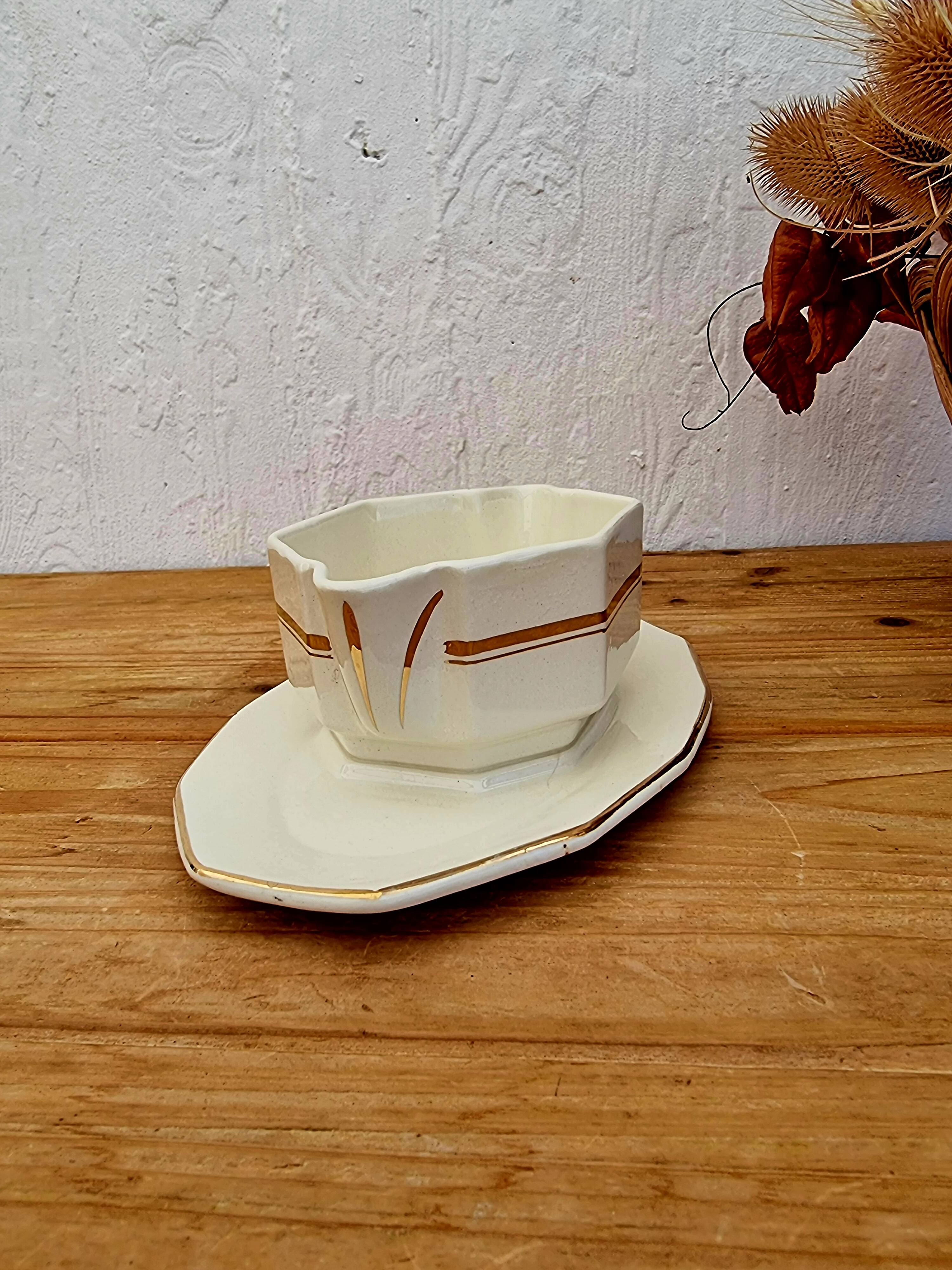 Saint Amand vintage beige and gold sauceboat
