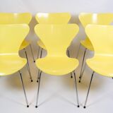 Set Of 6 Seven Chairs Model 3107 Lacquered In Yellow By Arne Jacobsen For Fritz Hansen From 1990s