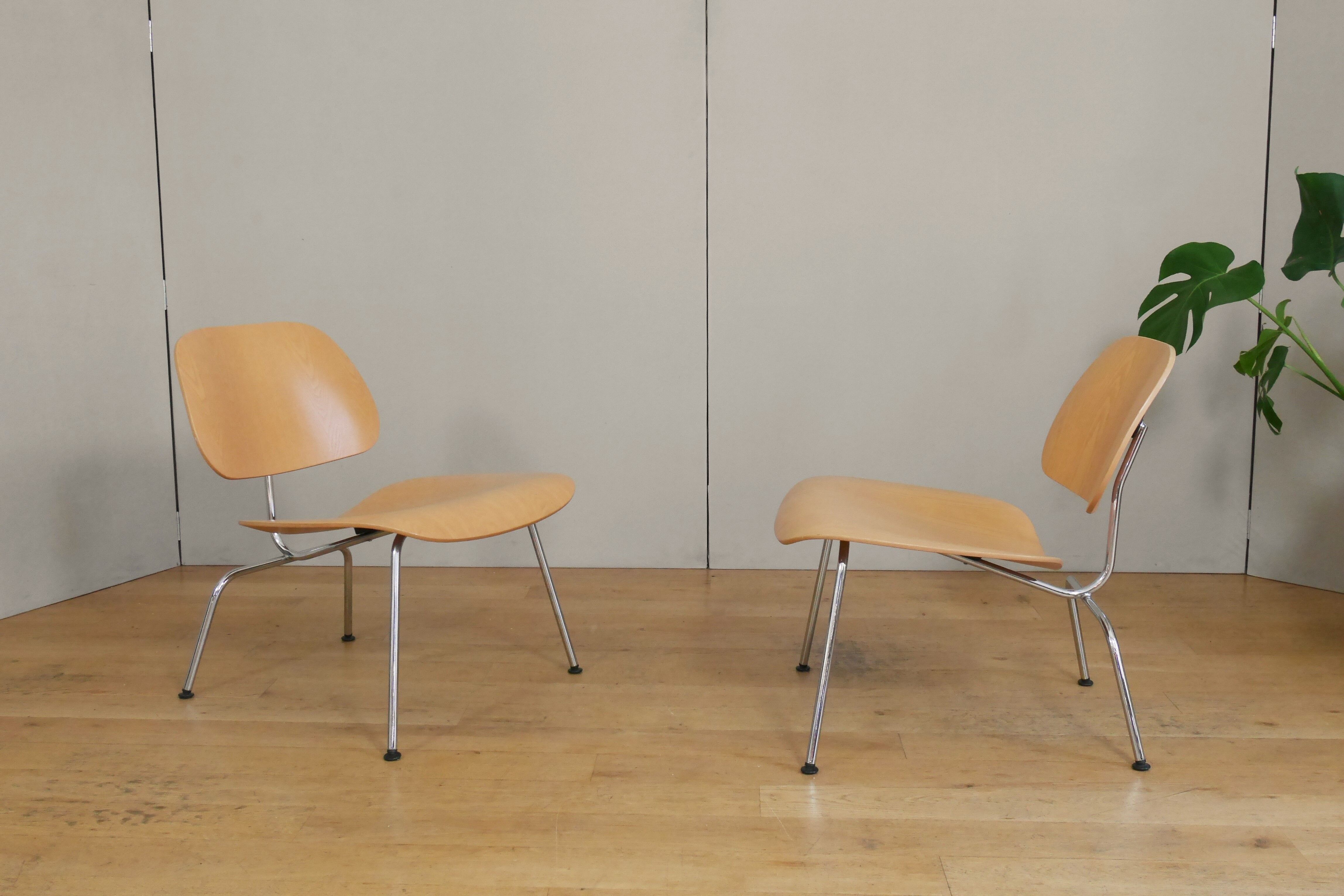 Pair of LCM chairs by Charles & Ray Eames, vitra edition