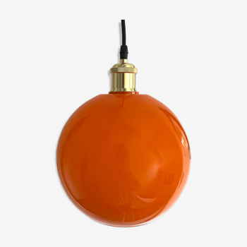 Suspension boule en opaline orange des années 70 électrifiée à neuf