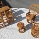 Lot 8 miniatures jouets vintages tables et sièges