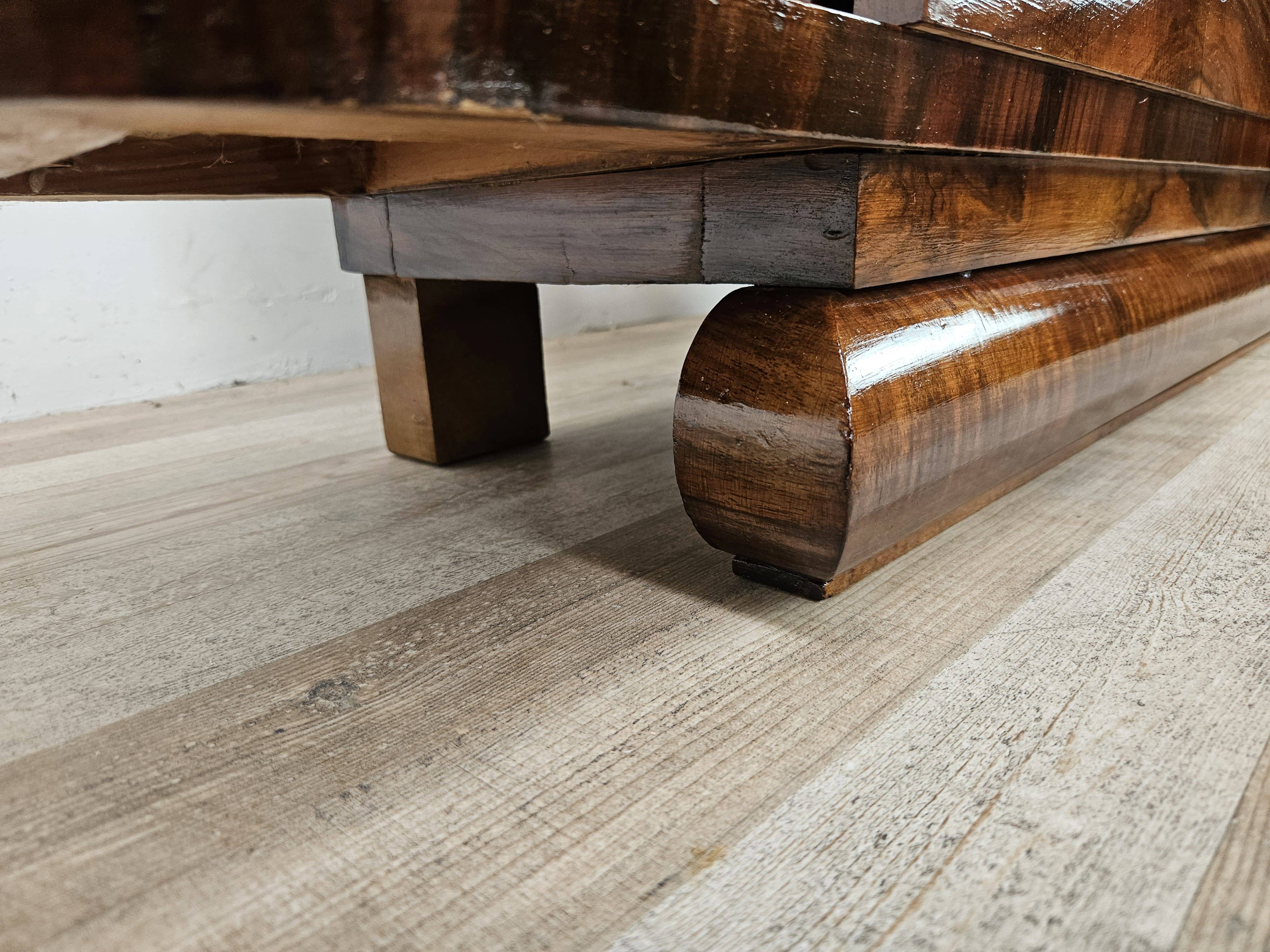 Art Déco Vanity Table in Nutwood with Mirror, Italian Design, 1940s