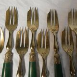 12 Dessert forks in their original box