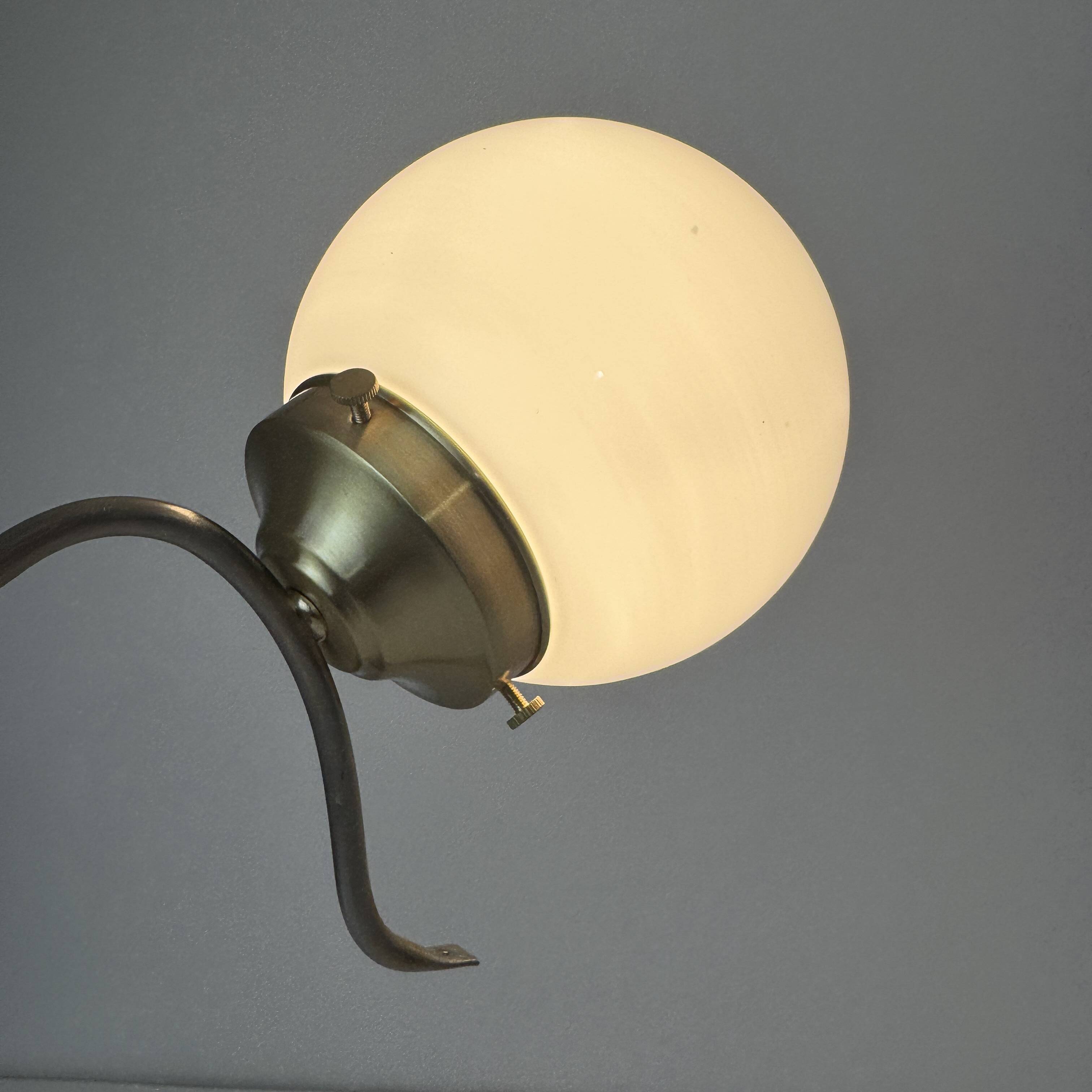 Ancienne applique laiton & opaline vintage