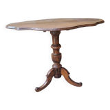 Violin table