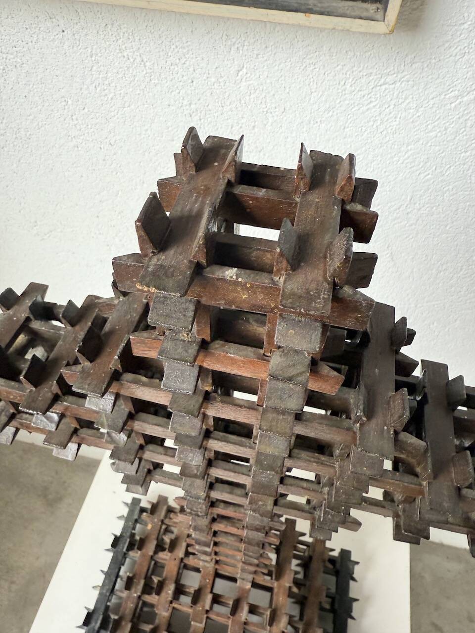 Crucifix sculpture Tramp Art 1900