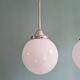 Paire de suspensions Art déco en opaline blanche, 1920-30