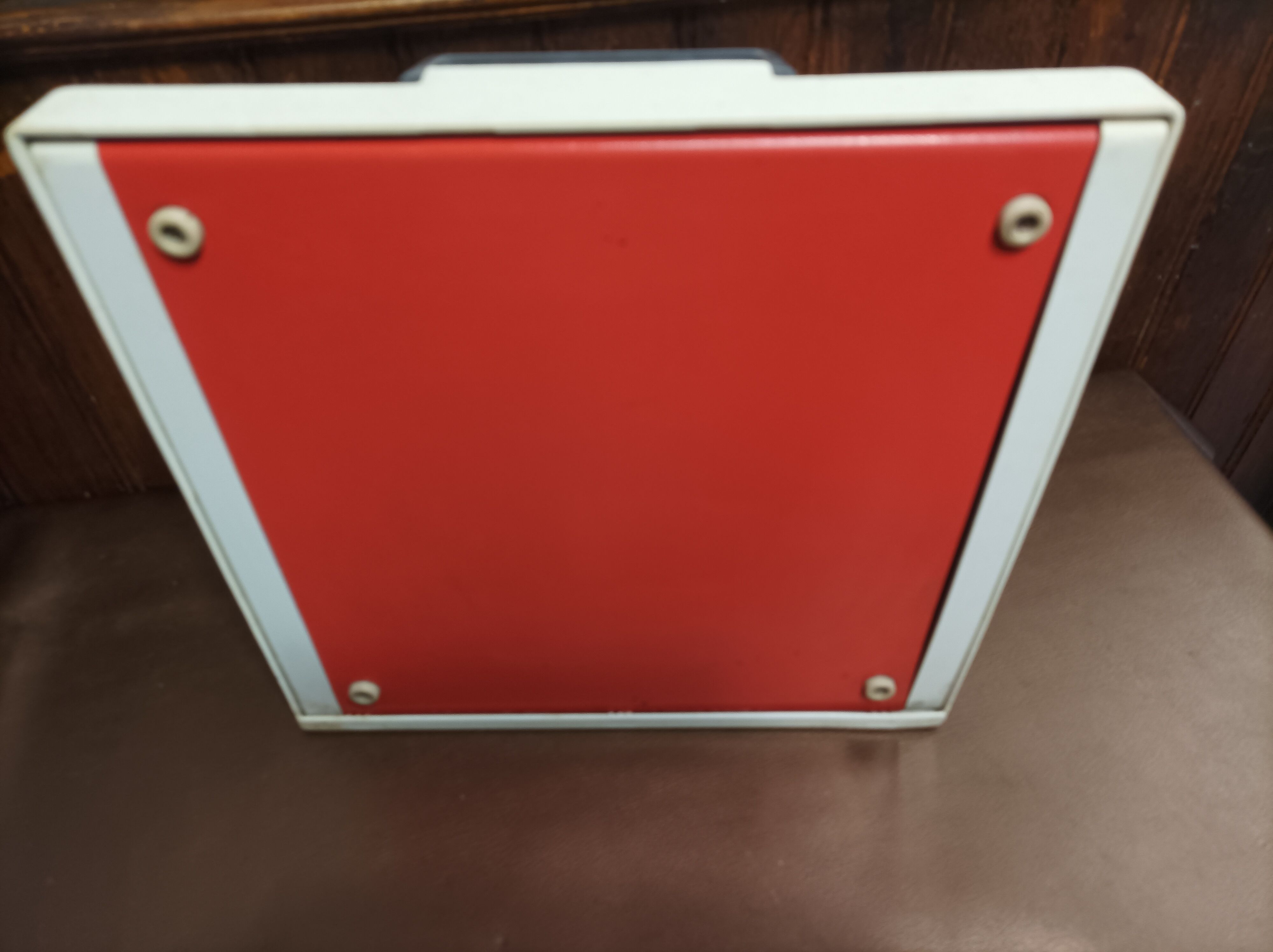 Olympia Traveller Deluxe Typewriter Vermilion Red (rare)