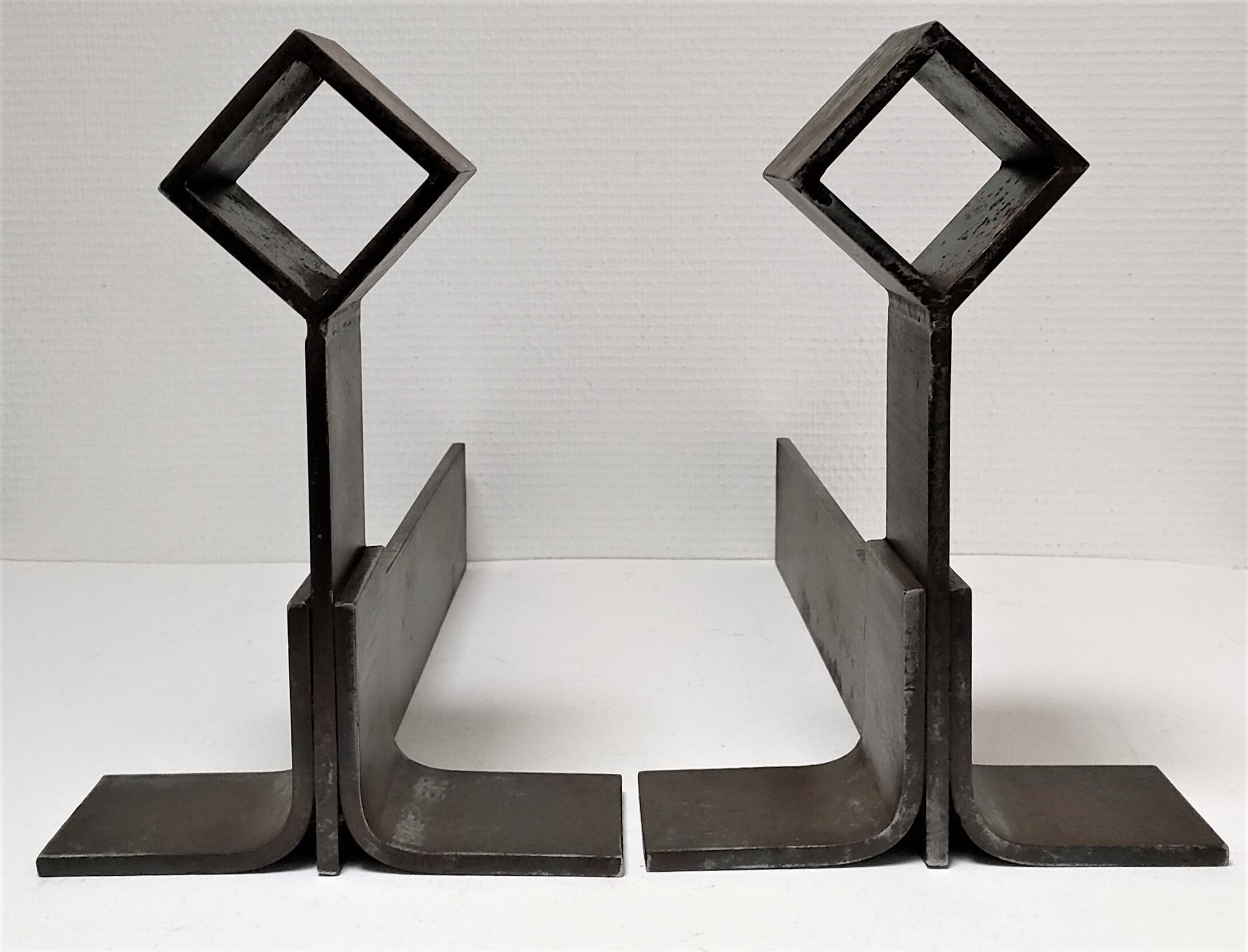Paire de chenets modernistes acier design années 70/80