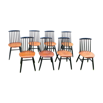 Suite de 8 chaises Fanett par Ilmari Tapiovaara