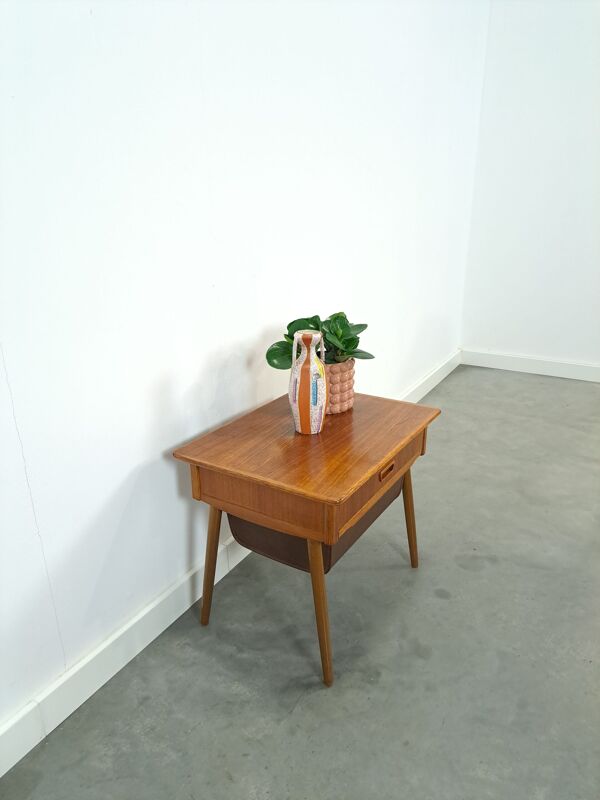 Commode à coudre en placage de Suède