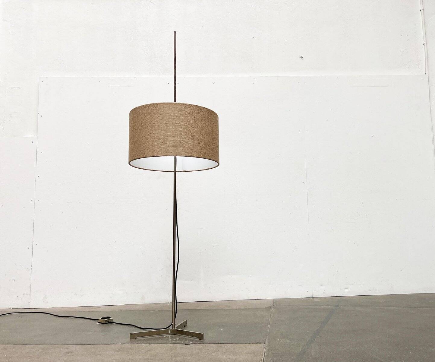 Minimalist German tripod floor lamp from the mid-century, 1960s.