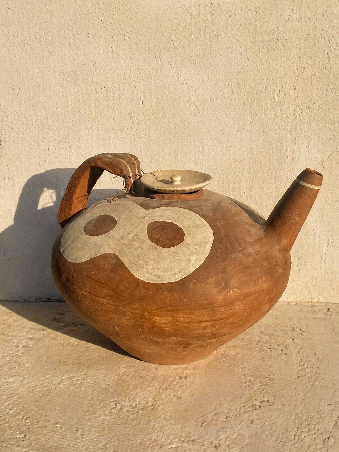 Ancient large earthenware pot from the South-West (Ariège, Rimont)