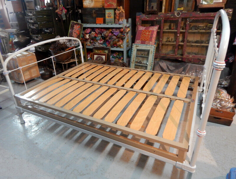 Old bed with box spring slats structure metal painted 140x190cm