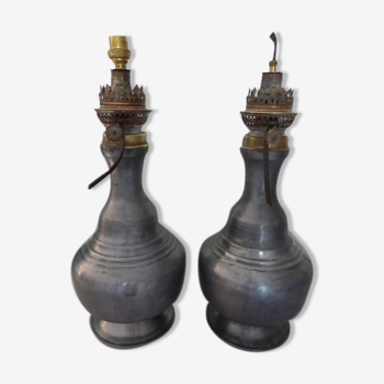 Set of 2 feet of antique lamps